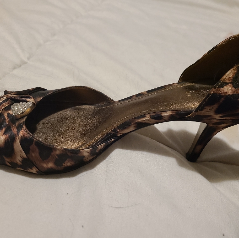 leopard print heels